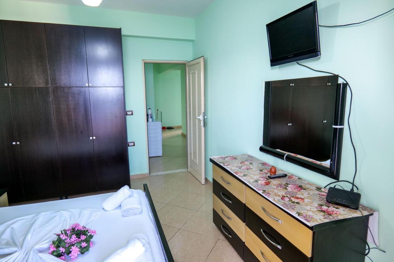 Rei Apartments Sarandë 外观 照片