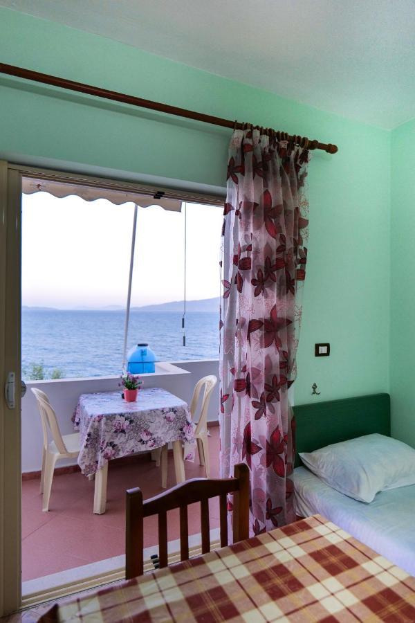 Rei Apartments Sarandë 外观 照片