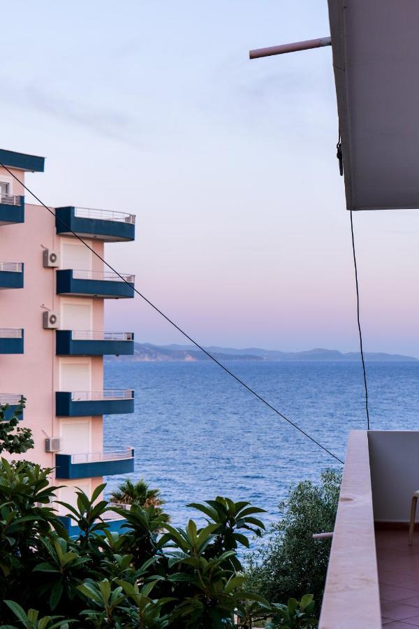 Rei Apartments Sarandë 外观 照片