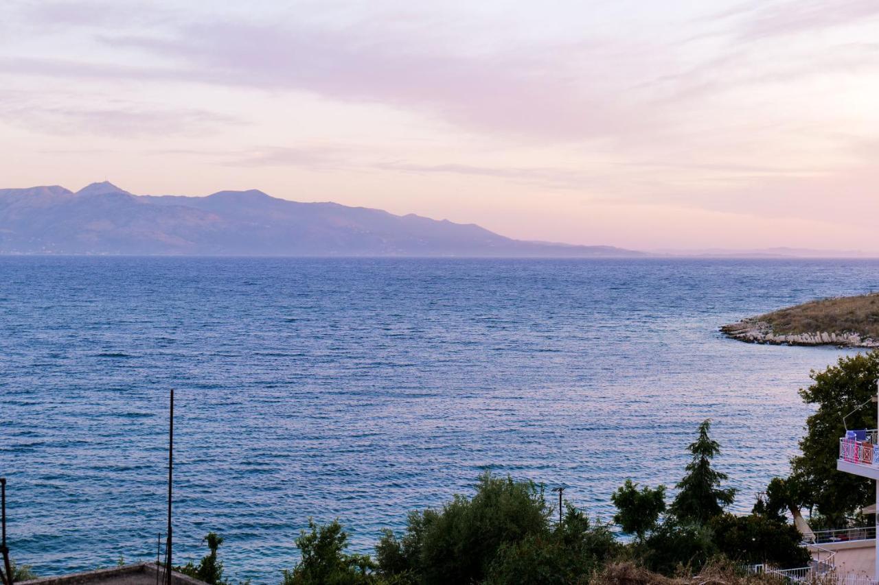 Rei Apartments Sarandë 外观 照片