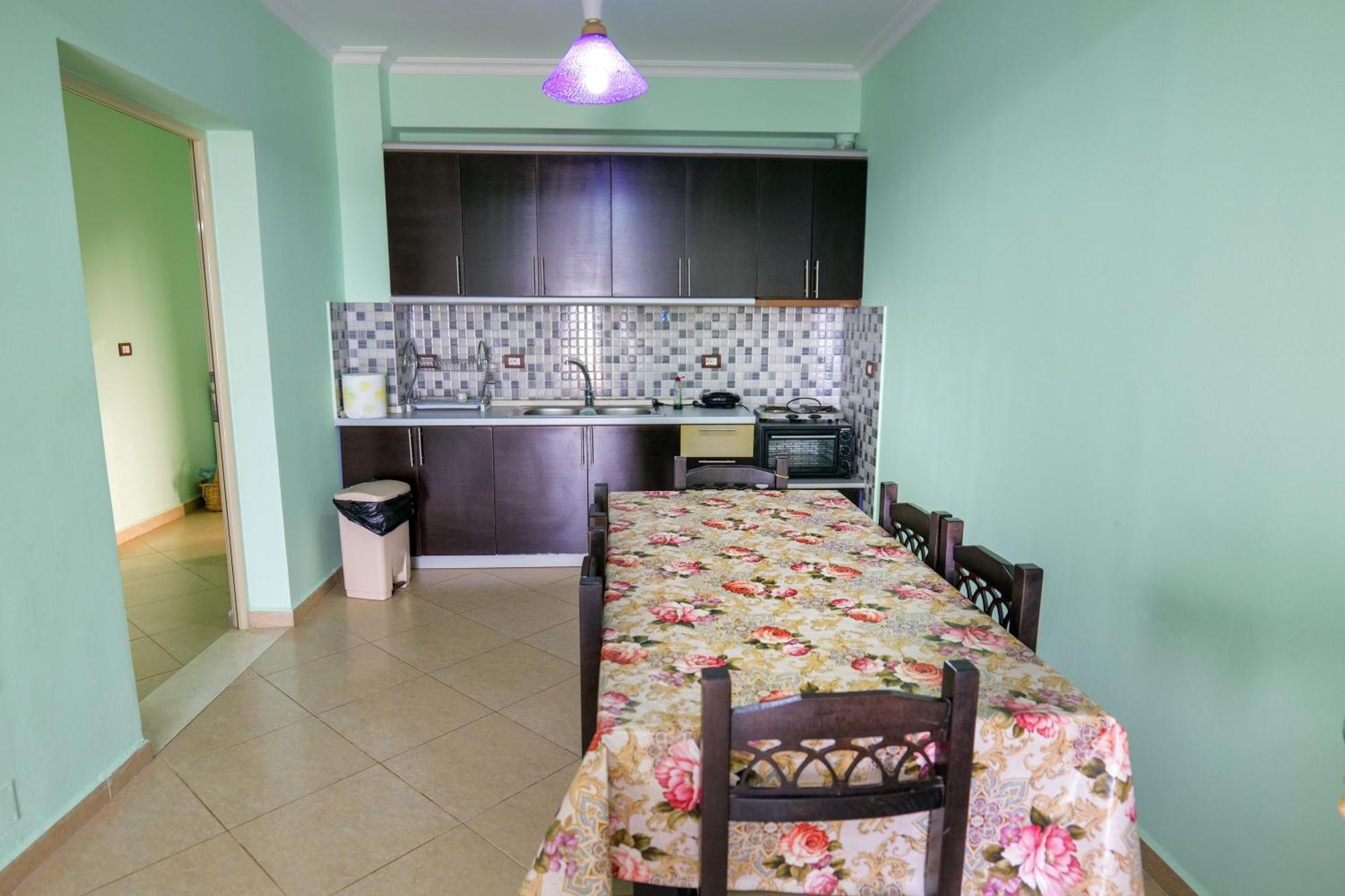 Rei Apartments Sarandë 客房 照片