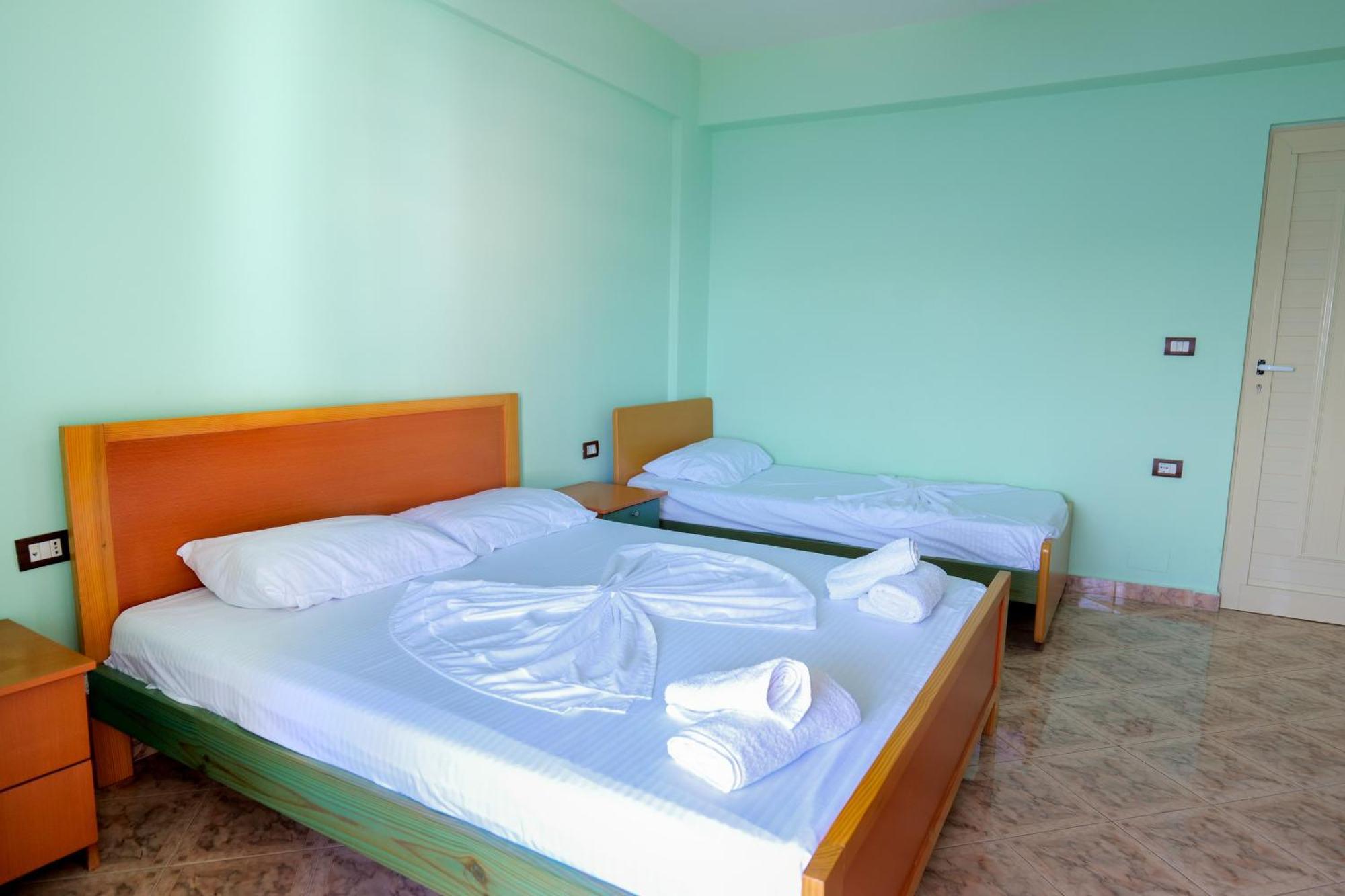 Rei Apartments Sarandë 客房 照片
